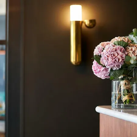 Victoria Hotel 4*