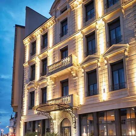 Victoria Hotel